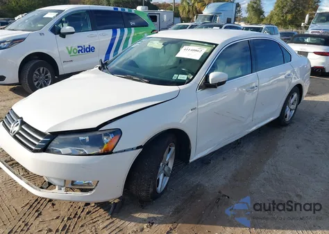 2015 Volkswagen Passat 1.8T Limited Edition из США, поврежденный, VIN 1VWAS7A3XFC097101